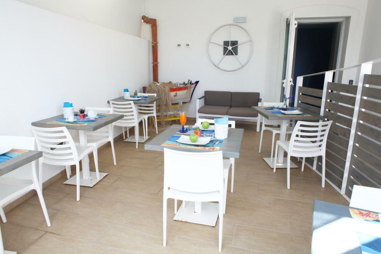 Rivazzurra Design Rooms 圣维托罗卡波 外观 照片